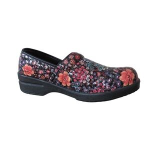 Rasolli Womens Debby Croco Texture Clogs 10 Flowers Nursing Slip Resistant